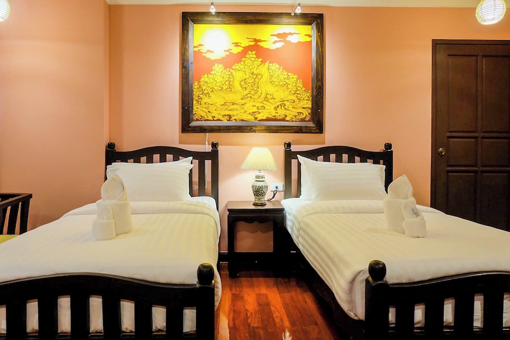 Deluxe Twin Room, Accessible, Non Smoking photo 3