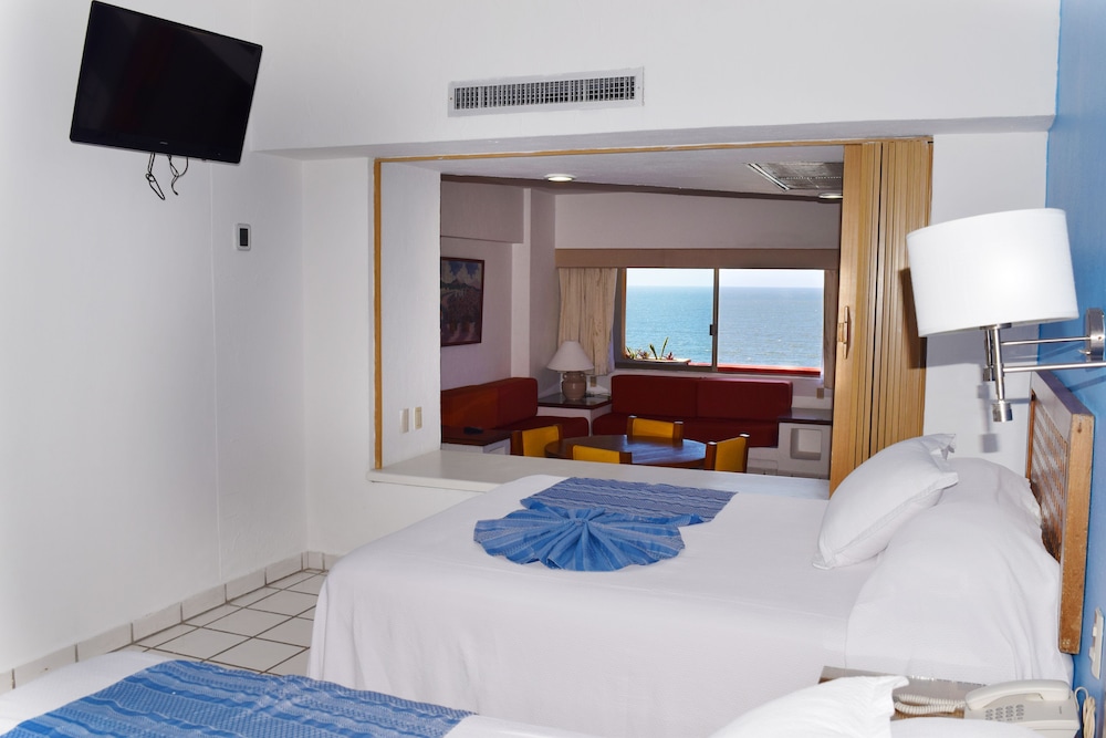 Suite, Kitchenette, Sea View - Photo 5