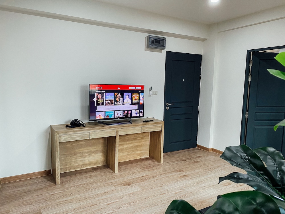 Comfortable Suite in Sukhumvit 81 BTS On nut photo 1