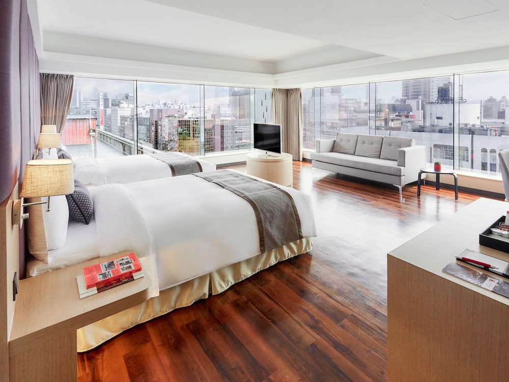 Panoramic Quadruple Room photo 2