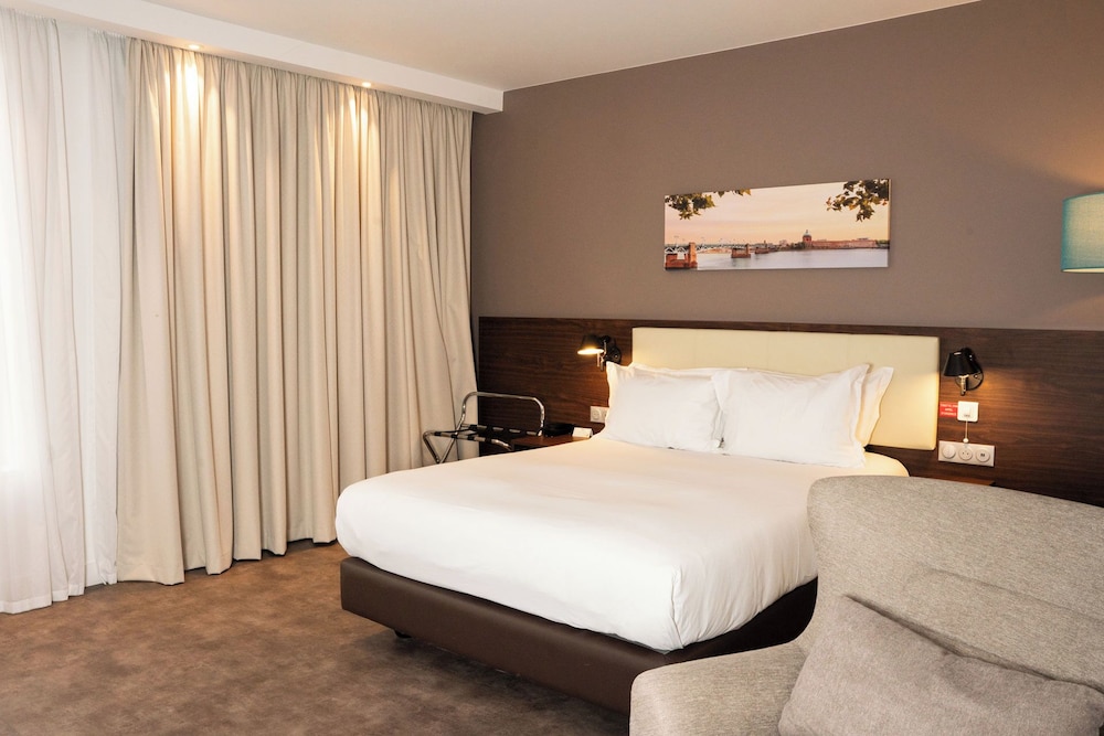 Room, 1 Queen Bed (Accessible)