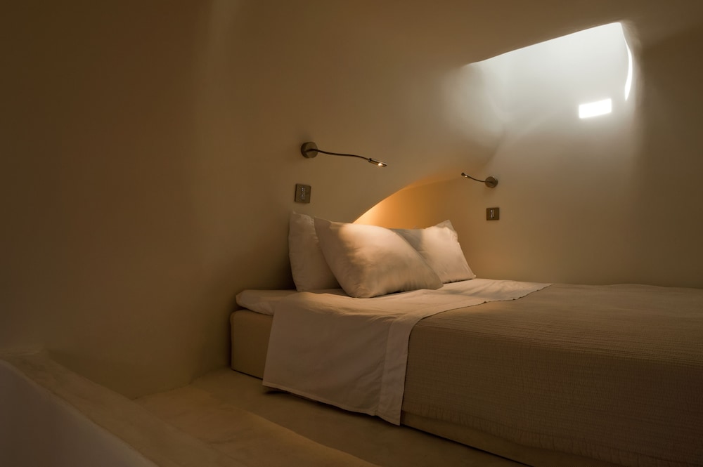 Premium Loft with Balcony Caldera View - Photo 14