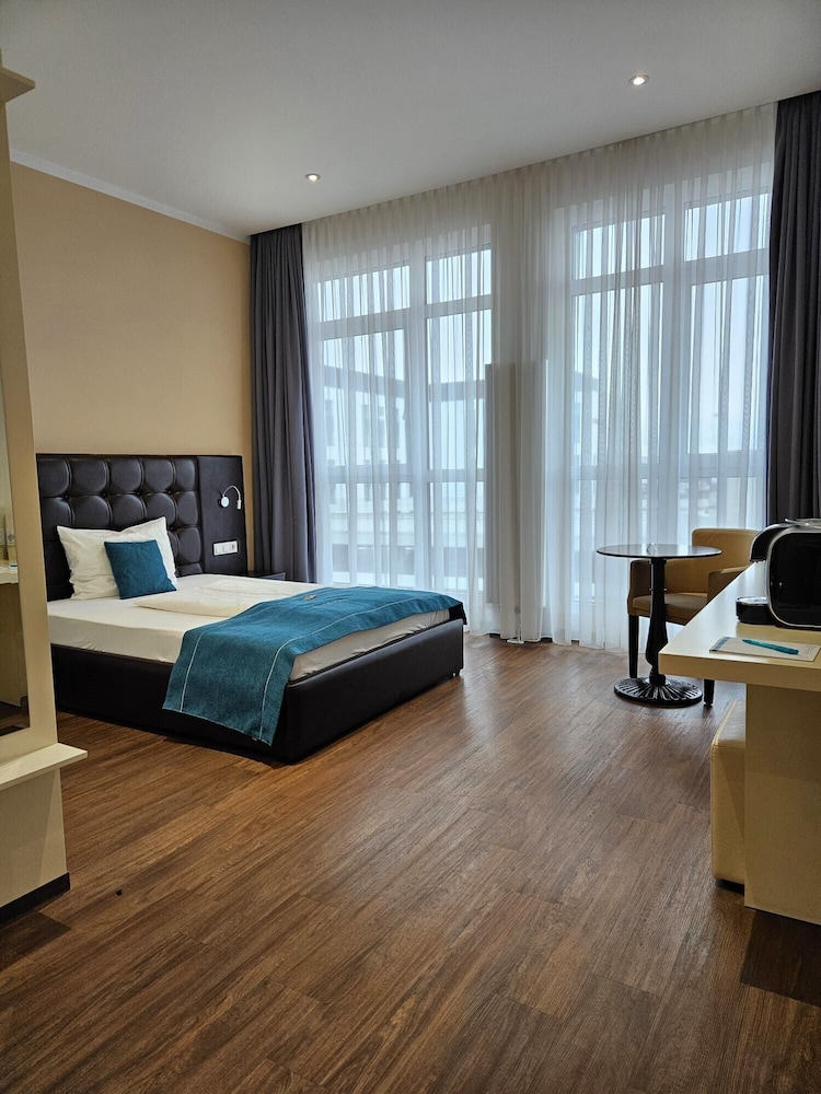 Economy Single Room