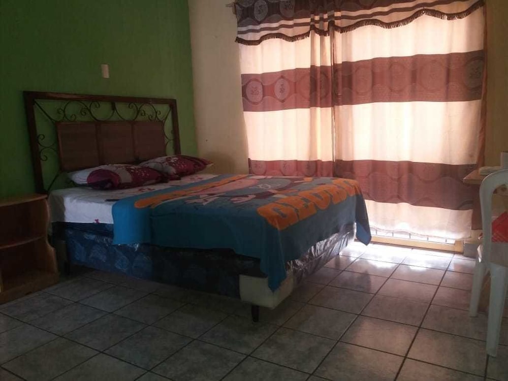 Basic Double Room, 1 Double Bed photo 3