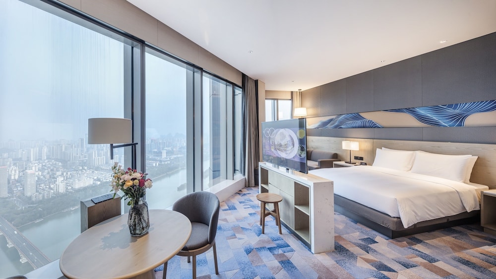 Room, 1 King Bed, River View (Specialty) photo 2