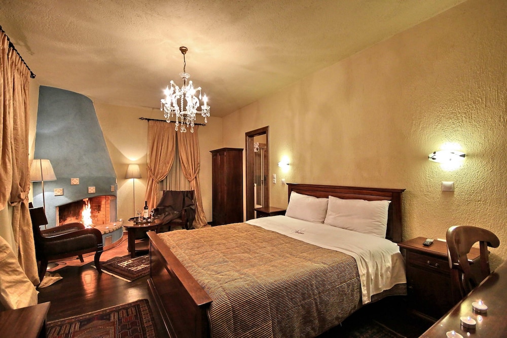 Standard Suite, Fireplace
