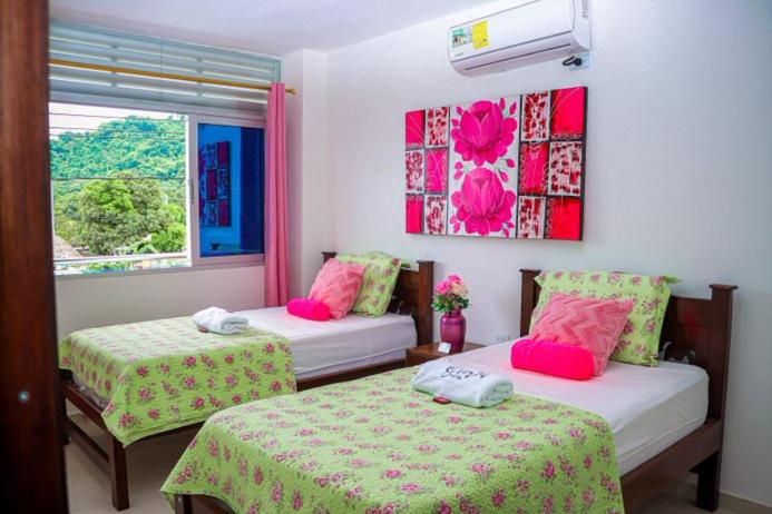 Twin Room with Bathroom photo 2