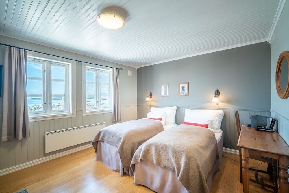 Twin Room, Sea View photo 1