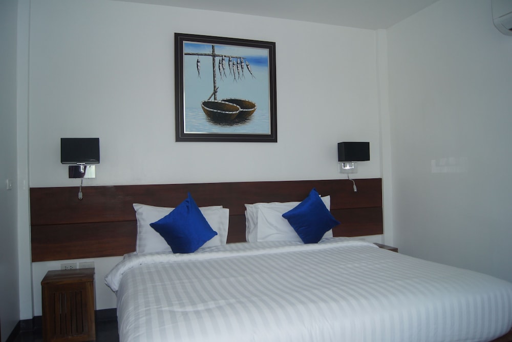 Budget Double Room photo 2