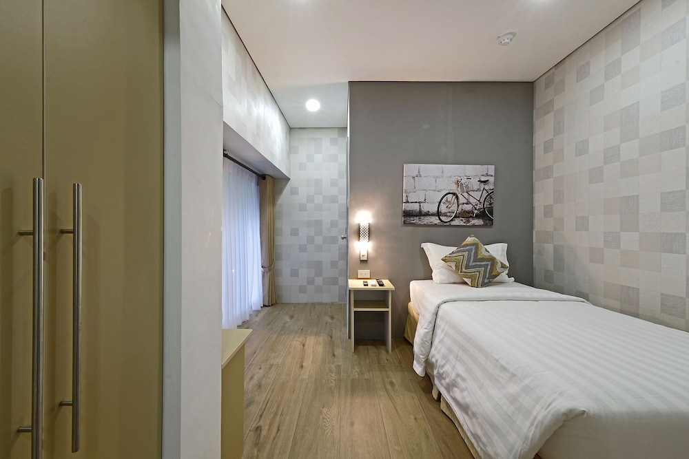 Mezzanine Room (1 Single Bed) photo 2