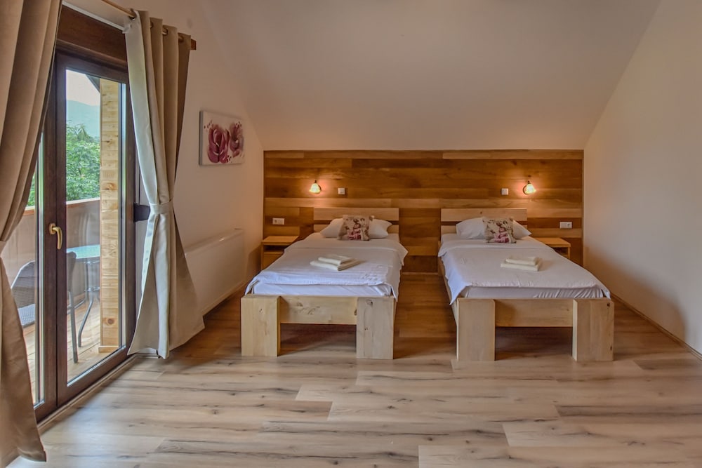Design Twin Room, Balcony