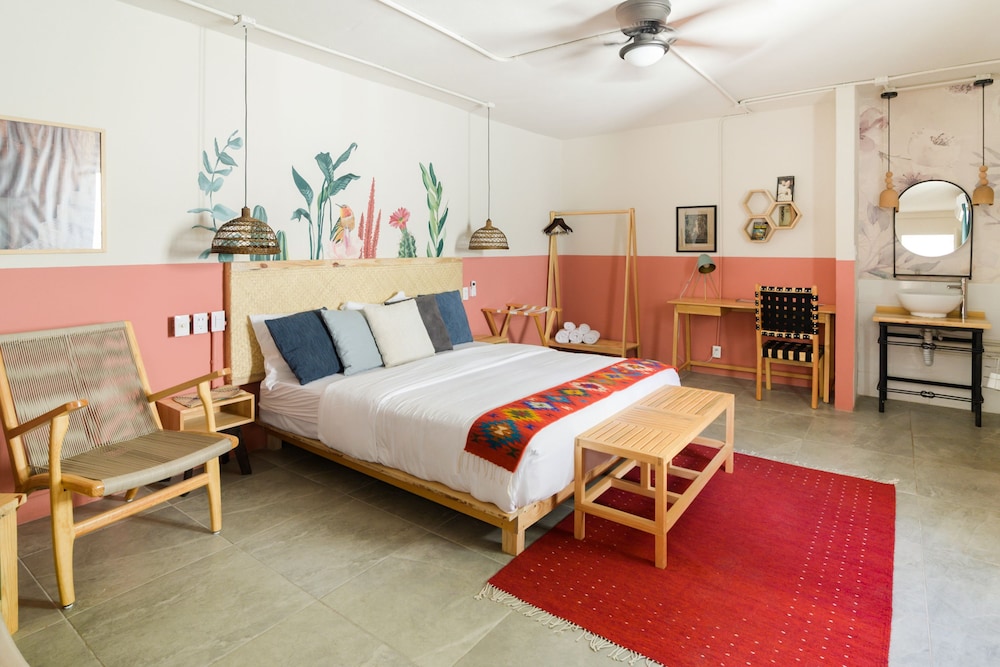 Premium Room (King)