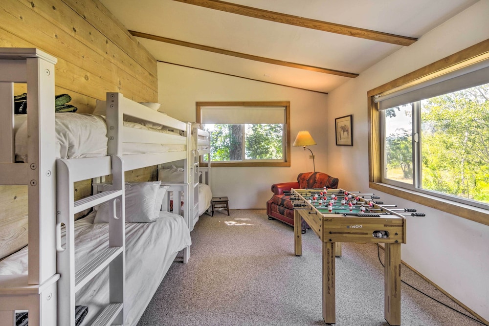 House (4 Bedrooms) photo 1
