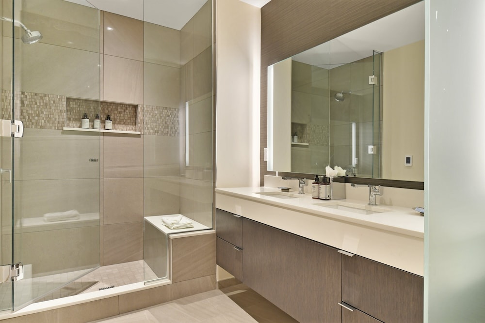 Room, 2 Bedrooms (Residence) - Photo 24