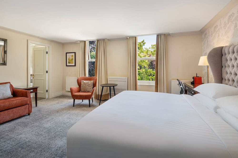 Junior Suite, 1 King Bed - Photo 2