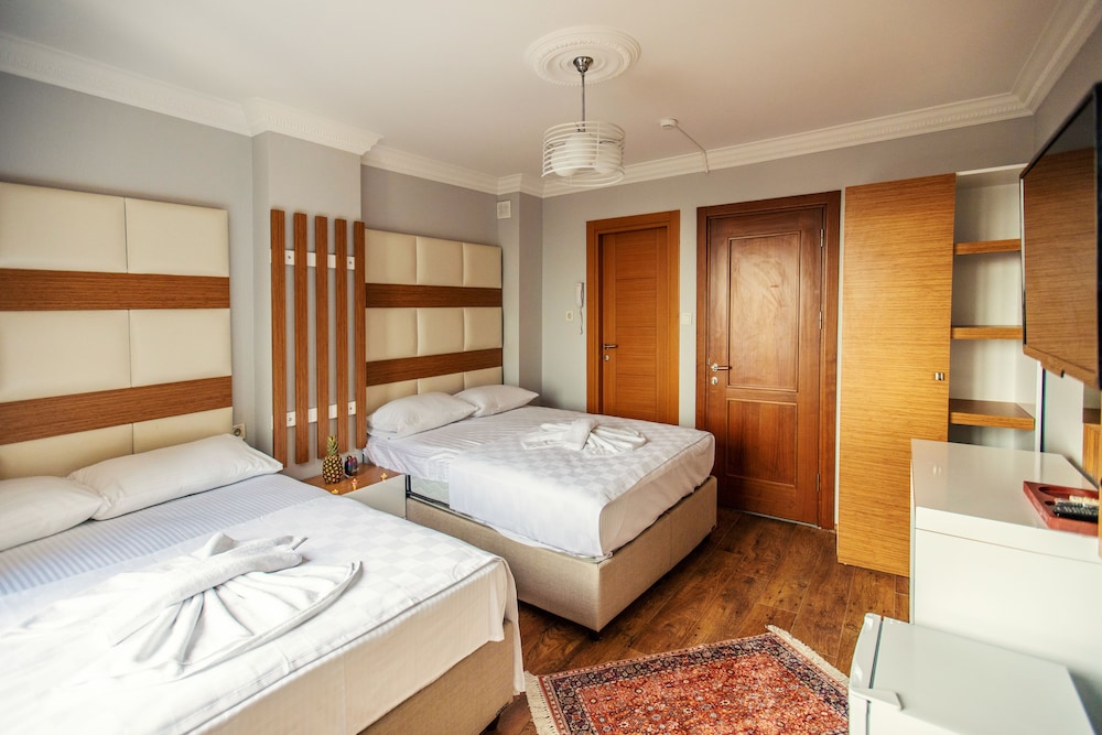 Panoramic Room, 2 Queen Beds, Non Smoking, Sea View photo 2