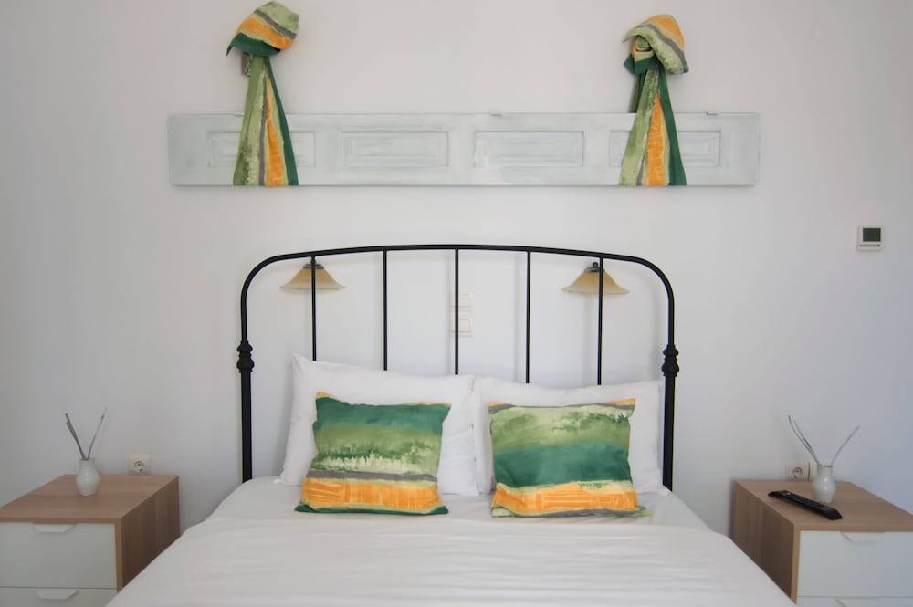 Deluxe Double or Twin Room (Semi Basement) - Photo 15