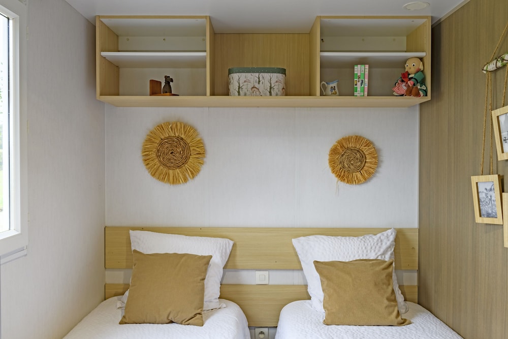Junior Mobile Home photo 3