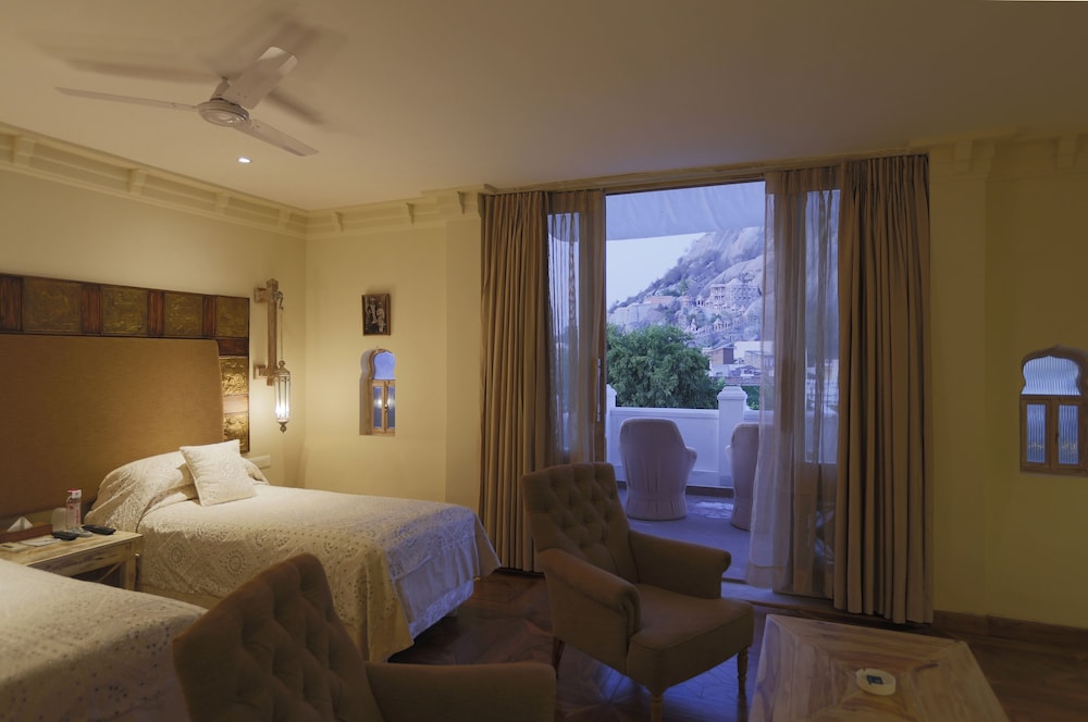 Luxury Grand Heritage photo 2