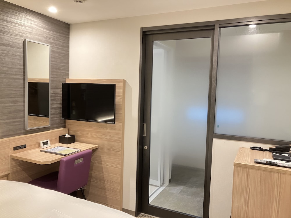 Semi Double Room C, Shower Only (No Bathtub), Non Smoking photo 2