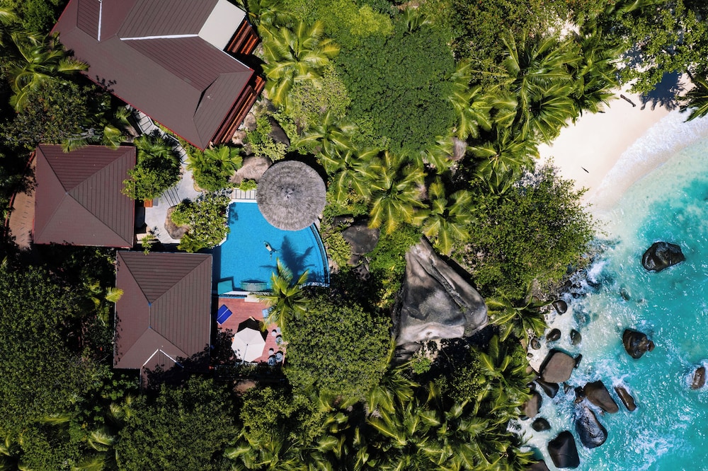 Two Bedroom Labriz Retreat