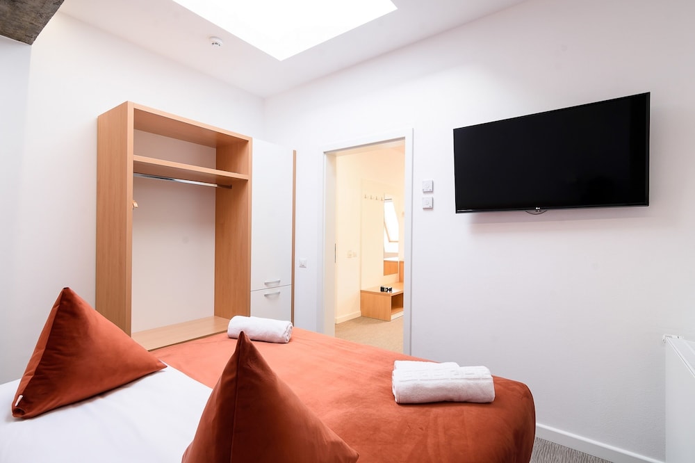 Standard Apartment, Hill View photo 3