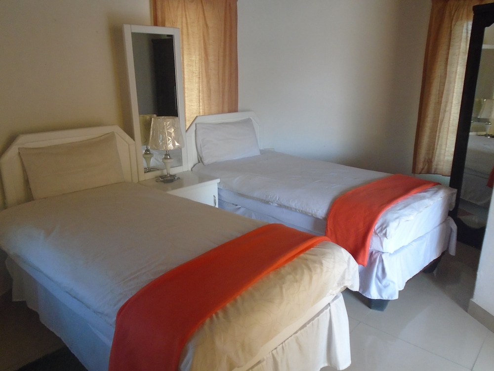 Standard Room photo 2