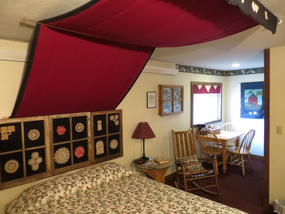 Standard Room, 1 Queen Bed (Roost) photo 3