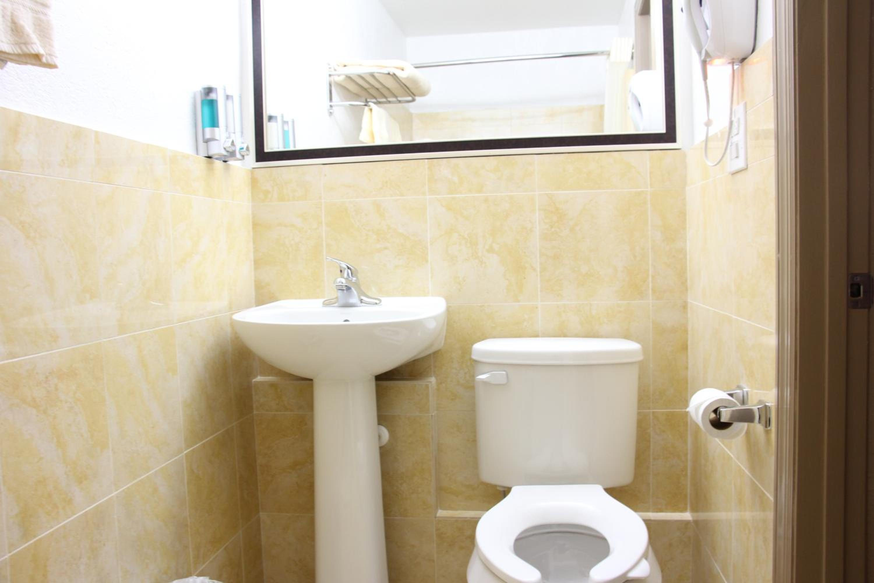 Double Room - Disability Access photo 1