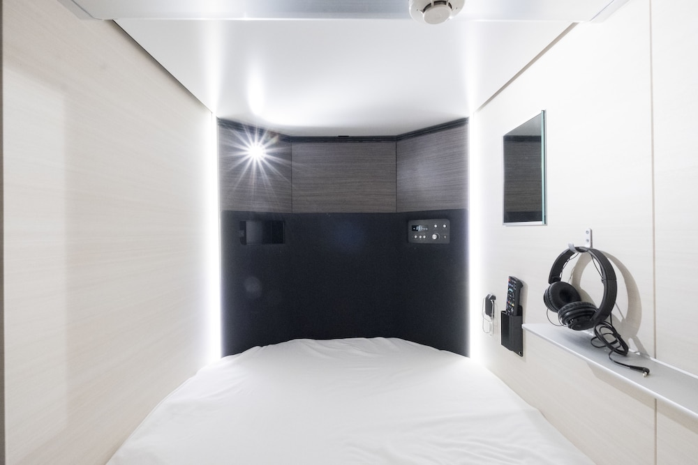 Capsule Bunk Bed, Non Smoking photo 2