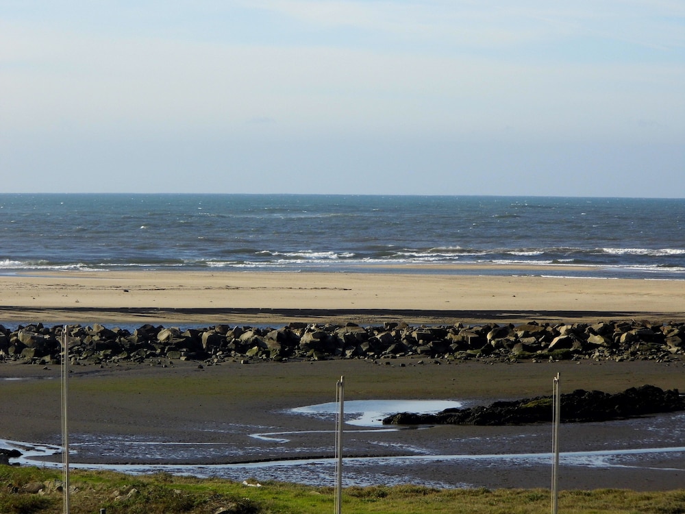Double or Twin Room, Sea View - Photo 2