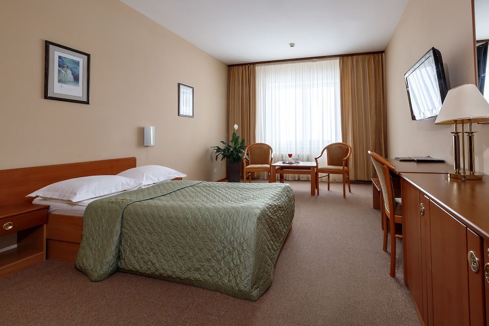 Standard Single Room, 1 Bedroom, Courtyard View photo 2