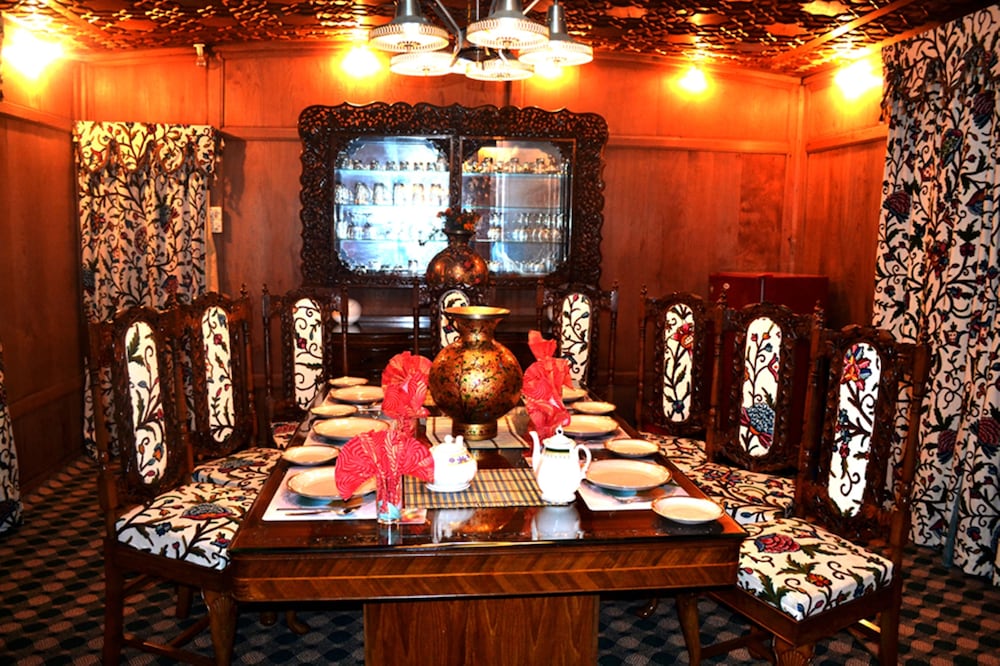 Premier Room - Photo 4