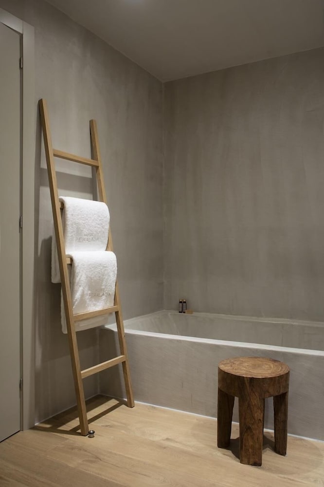 Standard Room - Photo 5