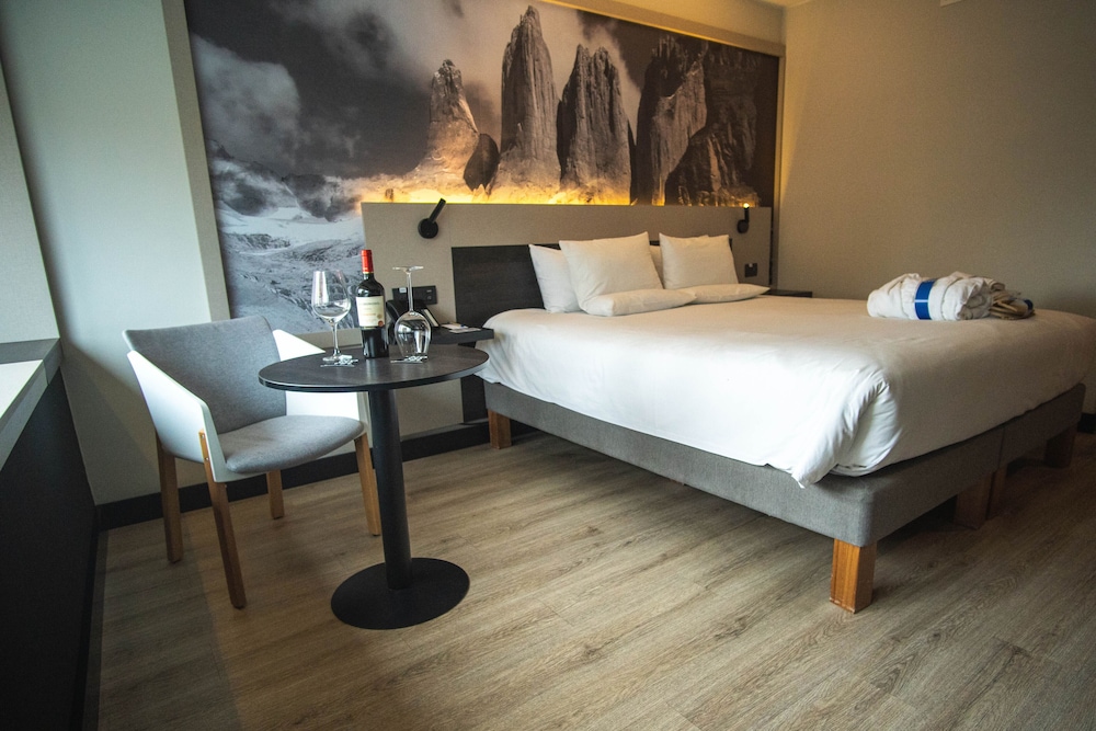 Executive Room, 1 Queen Bed - Photo 9