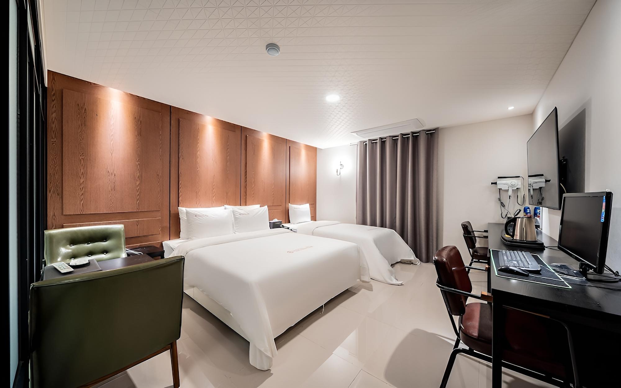 Room (Twin + (1 person spa)) photo 1