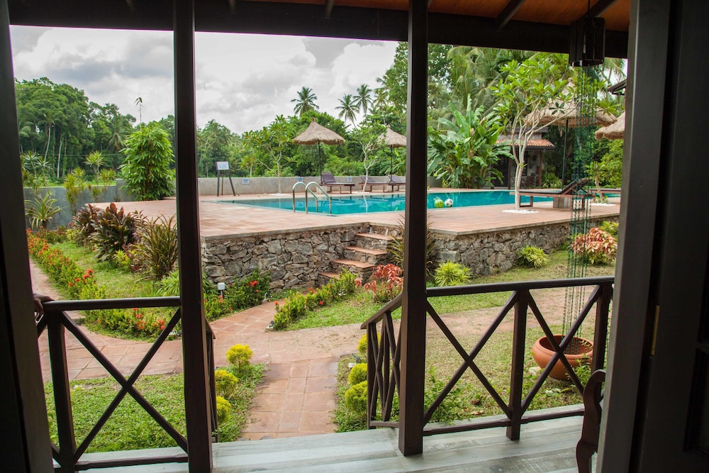 Deluxe VIlla with Pool View photo 3
