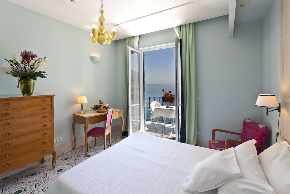 Superior Single Room, 1 Twin Bed, Balcony, Sea View