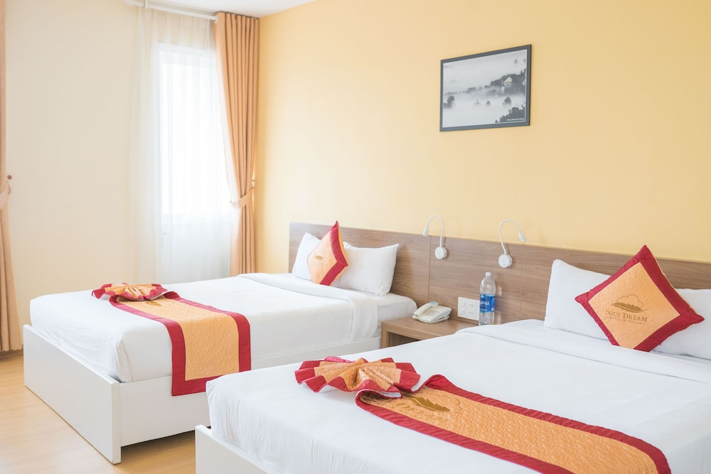 Deluxe Twin Room photo 1