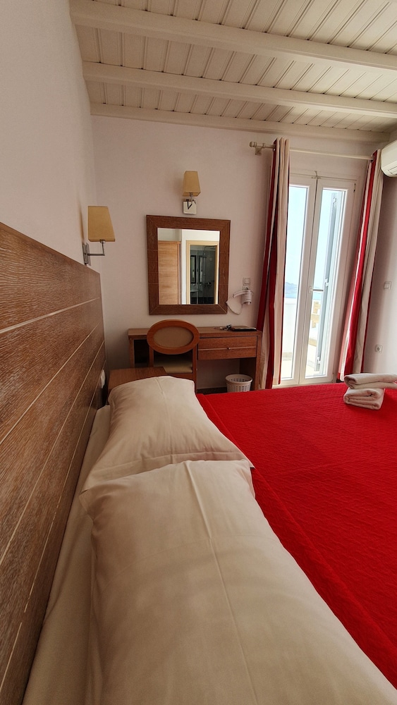 Basic Double or Twin Room photo 1