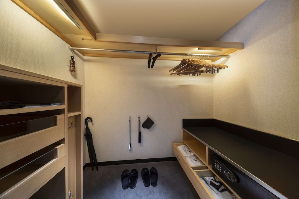 EXECUTIVE HOUSE ZEN Premium Deluxe Double Room, Club Lounge Access, Non Smoking (50sqm) - Photo 4