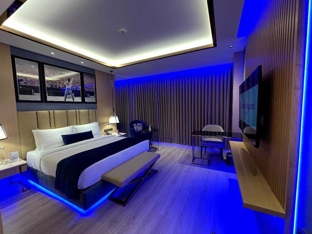 Deluxe Room - Photo 2