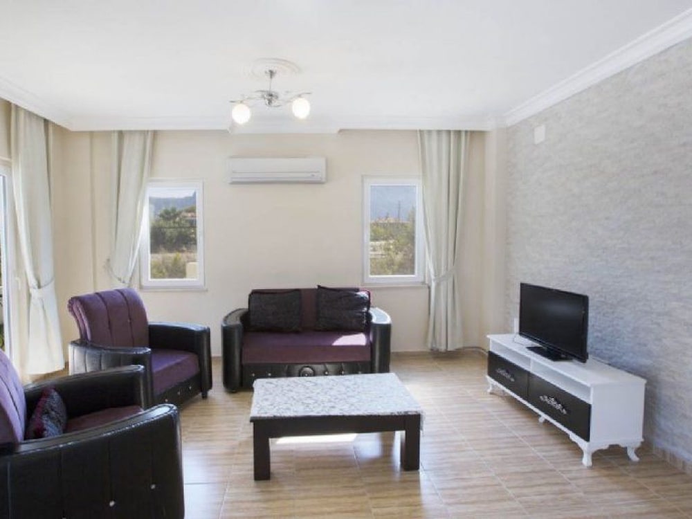 Villa, 6 Bedrooms photo 3