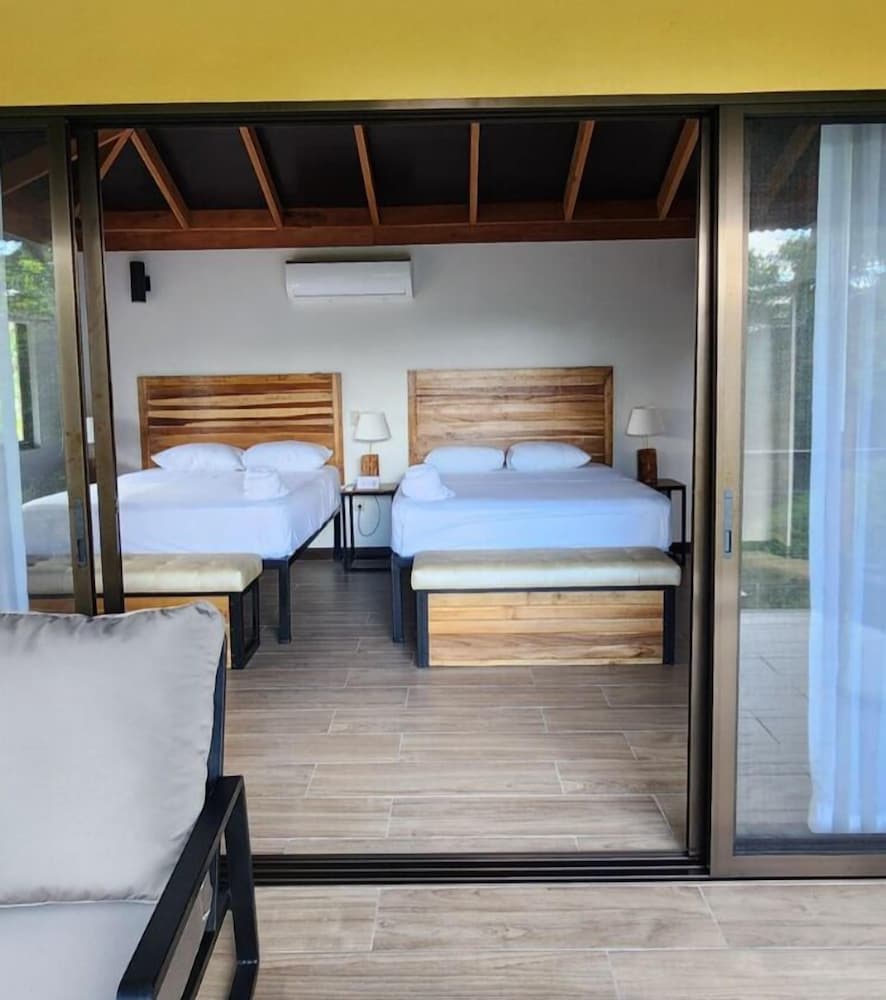 Deluxe Bungalow, 2 Queen Beds photo 1