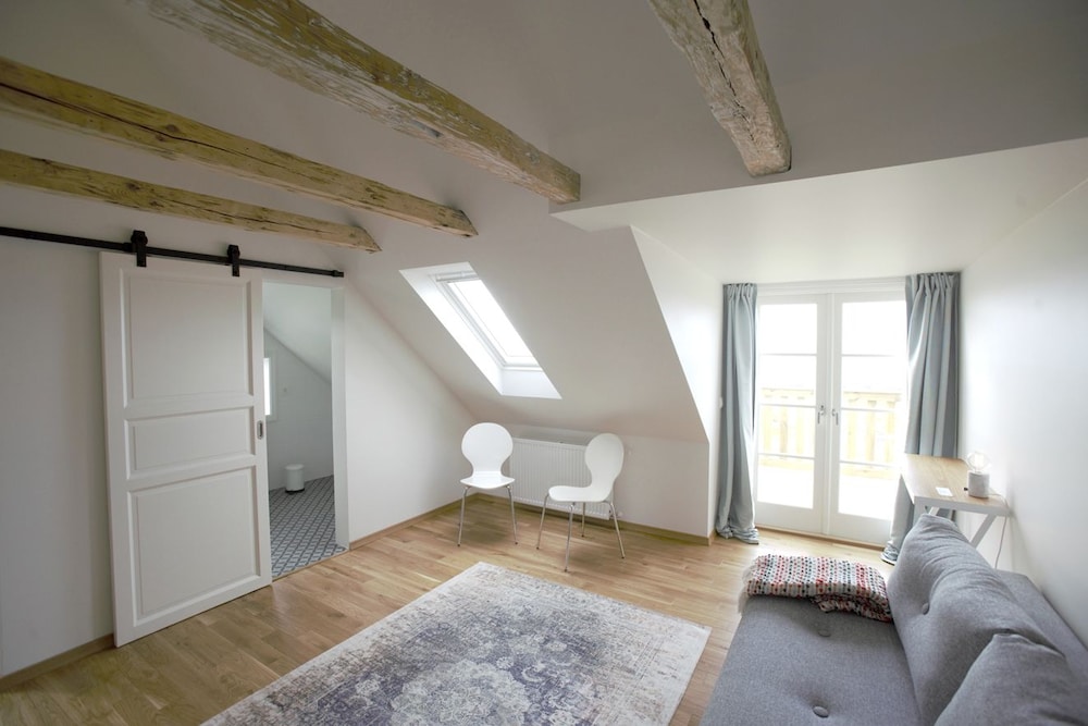 Deluxe Suite, Private Bathroom, Sea View (Balcony) photo 2