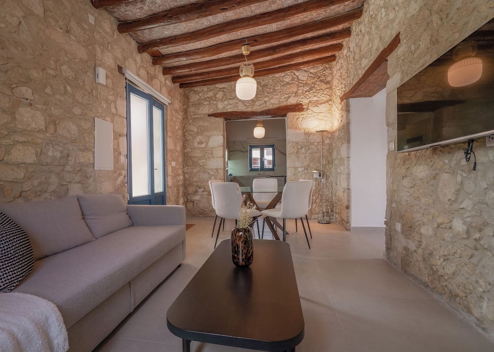 Luxury Apartment photo 3