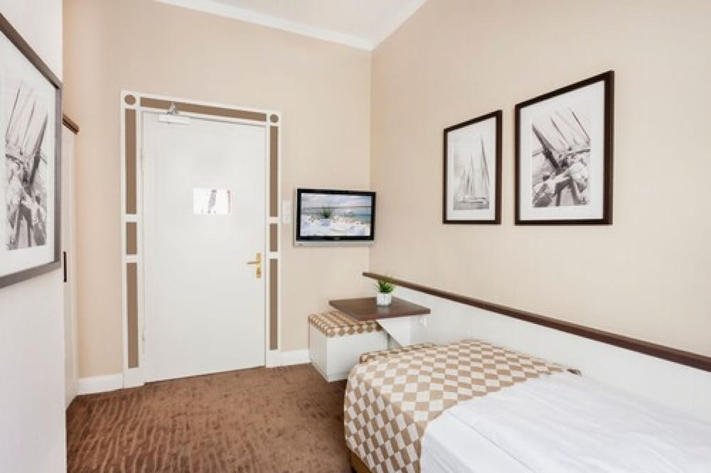 Single Room (Mini)