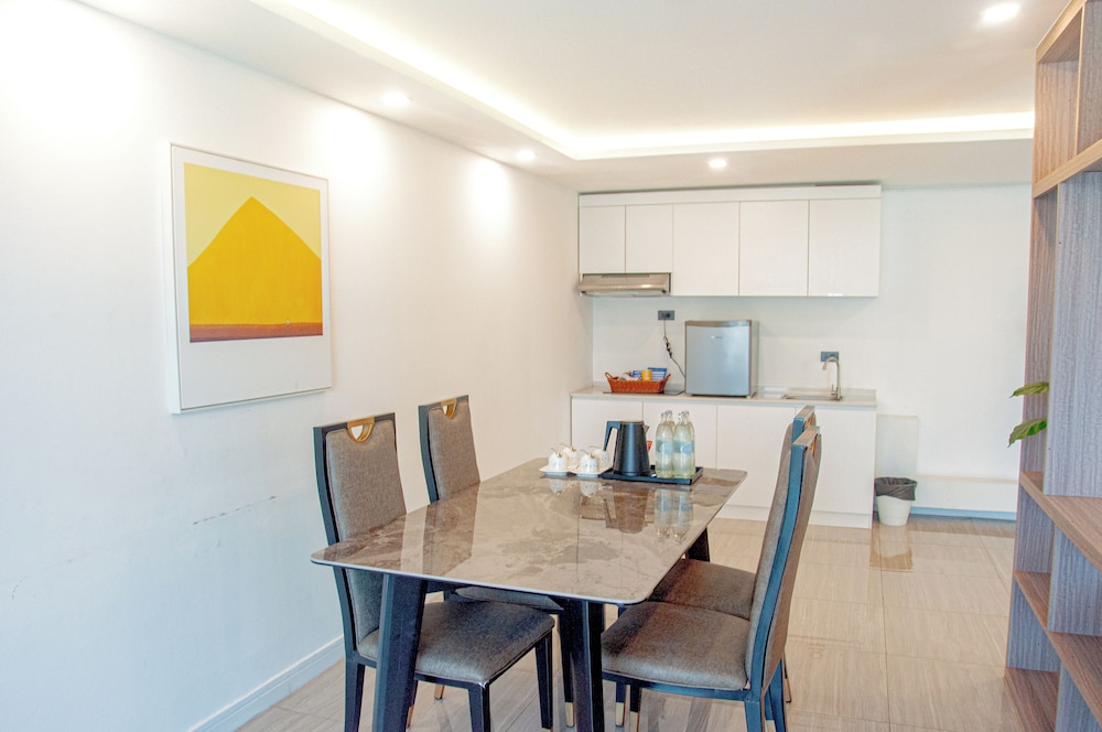 2 Bedroom Grand Tropical - Photo 6