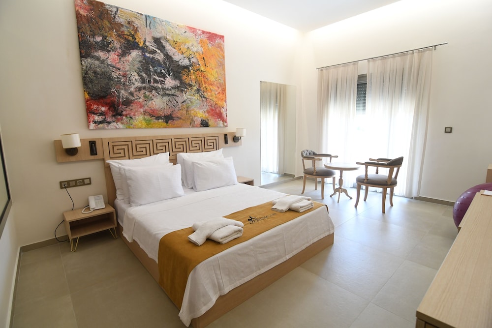 Classic Double Room, Pool View