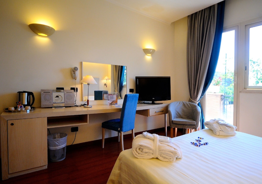 Superior Room, 1 King Bed